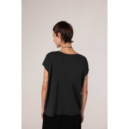Blusa Yogini Silvia Preto
