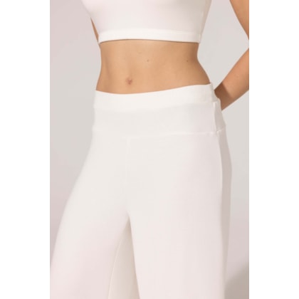 Calca Yogini Canelado Pantacourt Vania Off White