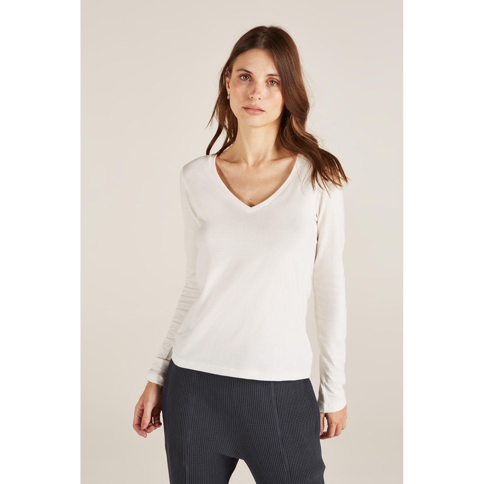 Camiseta Yogini Algodao v Amalia Off White