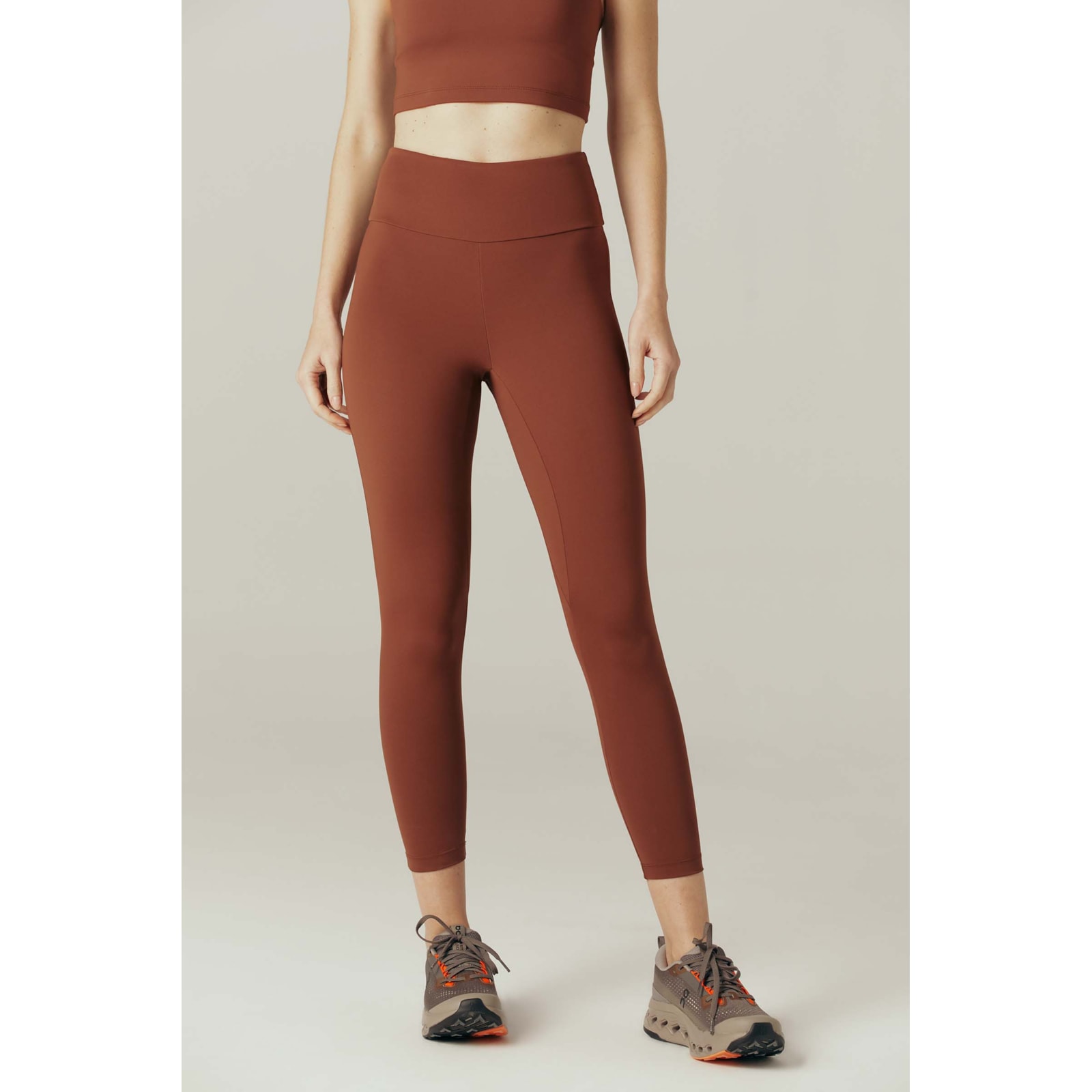 Legging Yogini High Rise Renata Marrom