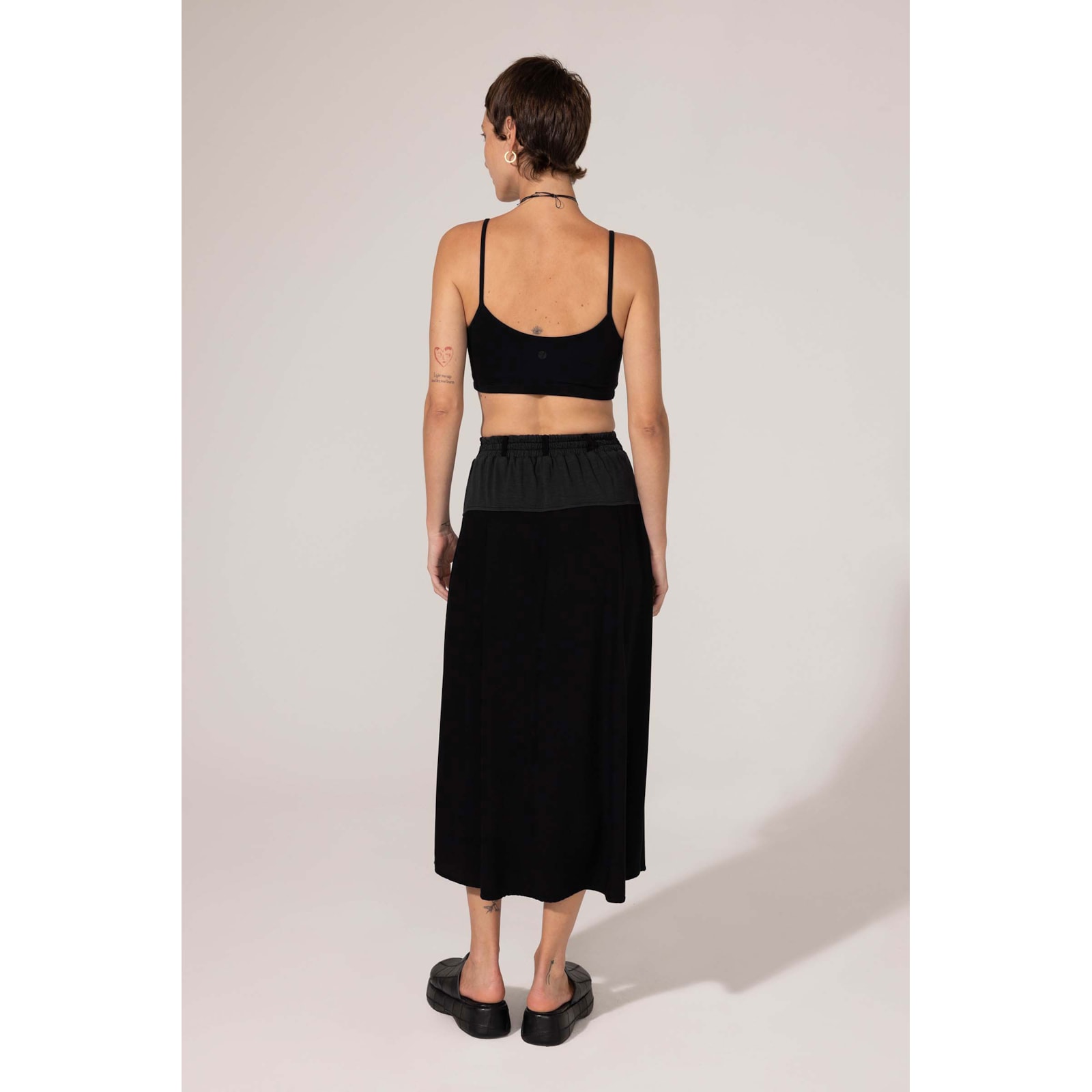 Saia Yogini Silvia Preto