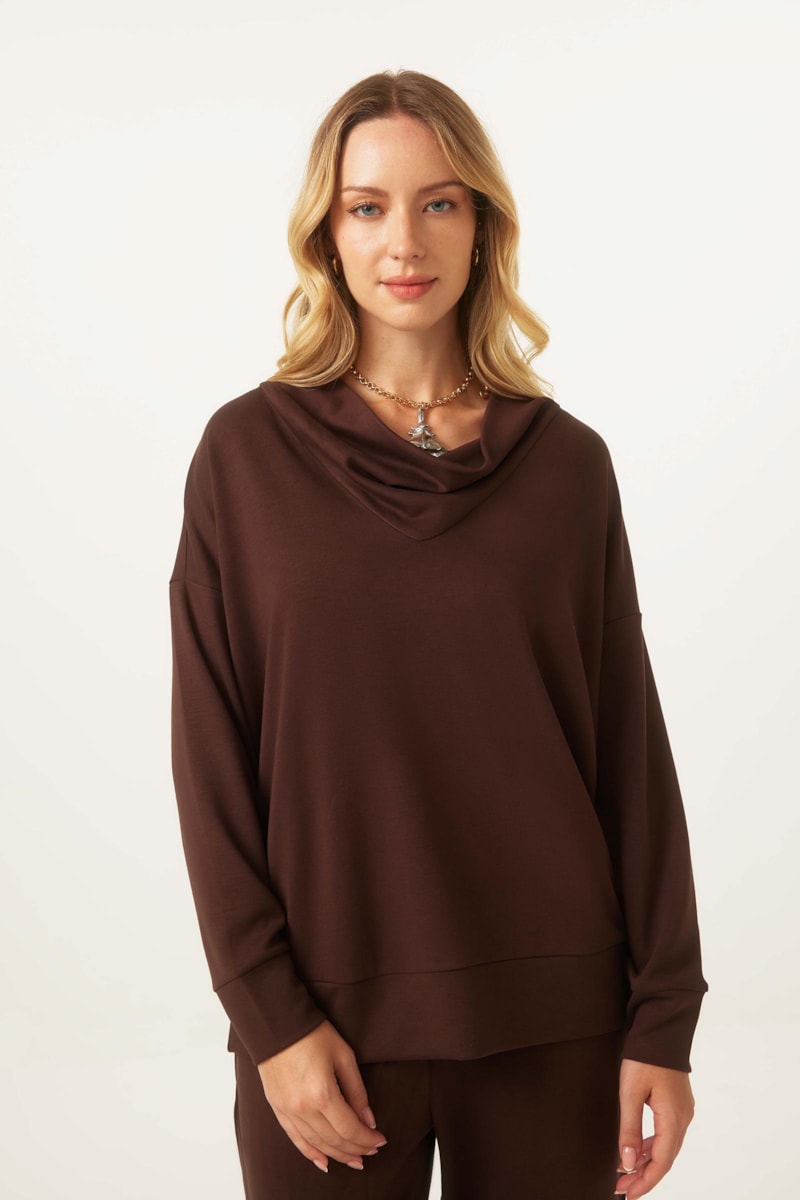 Sweatshirt Decote Degagê Marrom Theresa