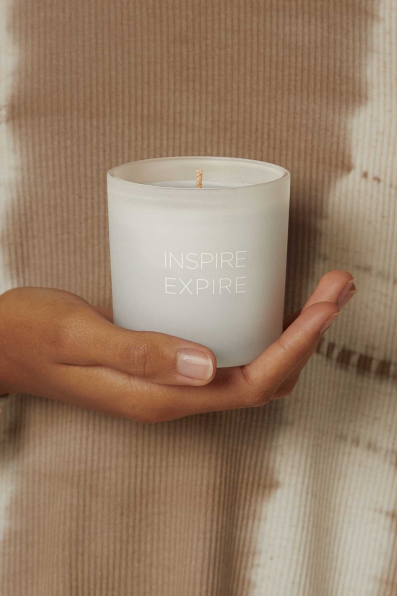 Vela Perfumada Yogini Inspire Expire 180 Off White - Yogini