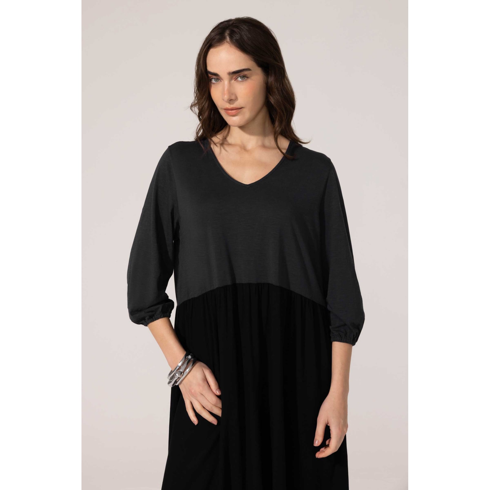 Vestido Yogini Silvia Preto