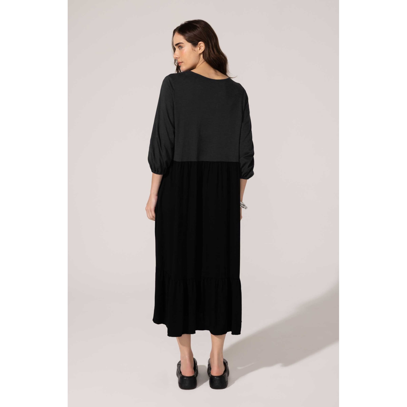 Vestido Yogini Silvia Preto
